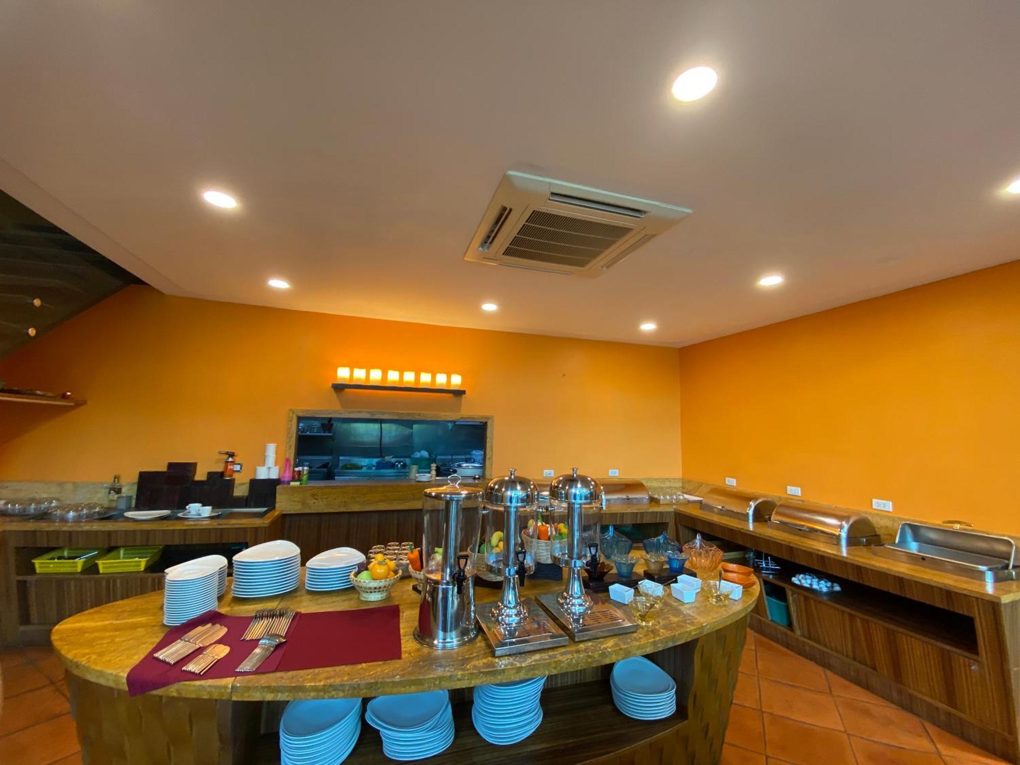 Le Vernissage By Goad Avadhess Hospitality Pattaya Buitenkant foto